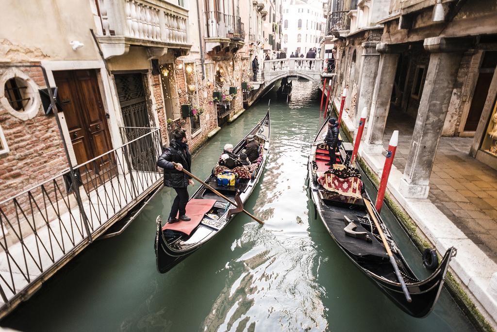 Myplace Rialto Apartments Venice Luaran gambar